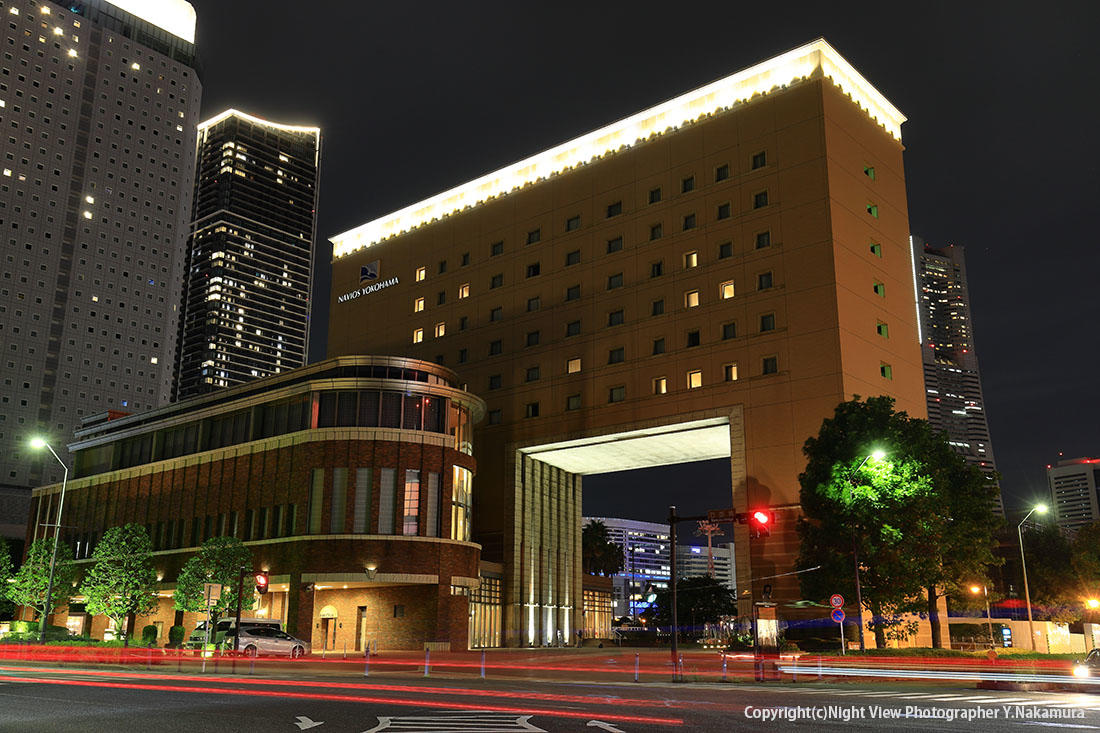 横浜の夜景ホテル みなとみらいの観覧車や赤レンガパークを望む港と海をテーマにしたホテル ナビオス横浜 夜景fanマガジン