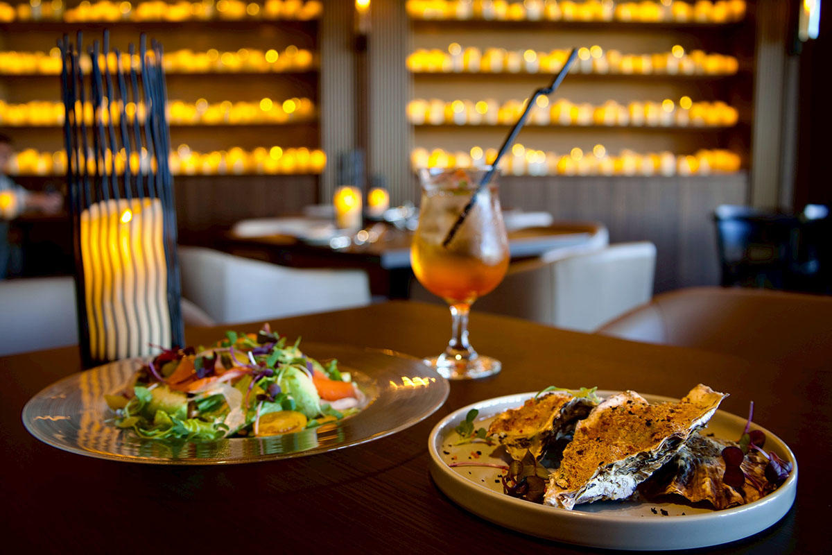 横浜・みなとみらいに地中海グリル&バー「ブラウアターフェル横浜」グランドオープン、メディア試食会レポート