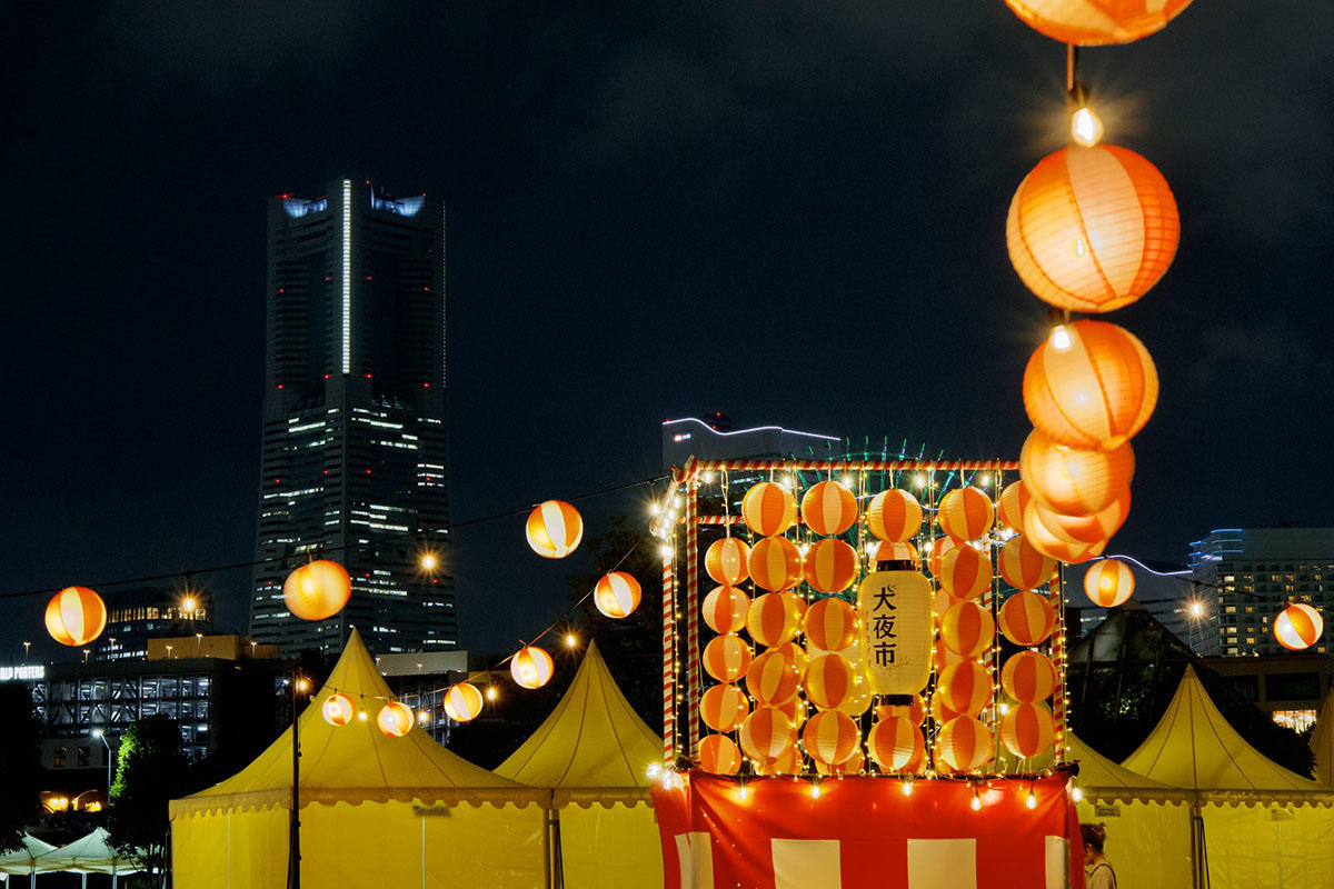 【現地レポ】BAY WALK MARKET 2026「犬夜市」横浜みなとみらいの夜景とナイトフラワーズの花火