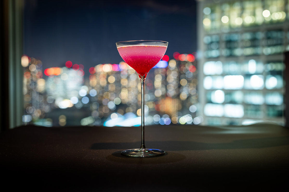 pic_royalparkhotels-ic-tokyoshiodome-yakeicocktail02.jpg
