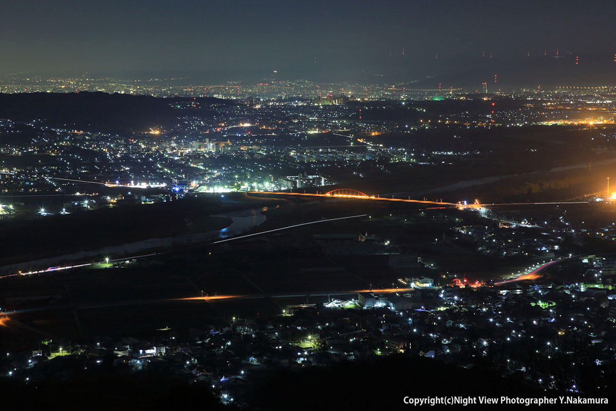 京都と奈良の夜景を一望 田舎ならではの安らぎが感じられる 万灯呂山展望台 夜景fanマガジン