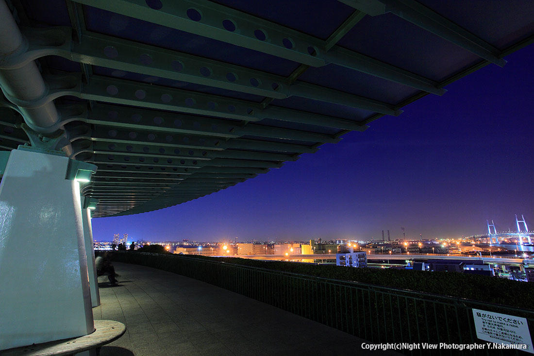横浜港を一望できる展望公園！横浜観光の定番「みなとの見える丘公園」 夜景FANマガジン